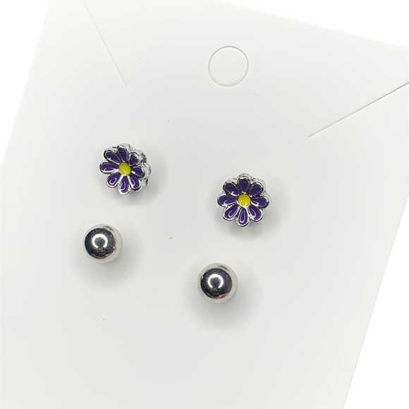 Purple flower earrings - Picture 2 of 3